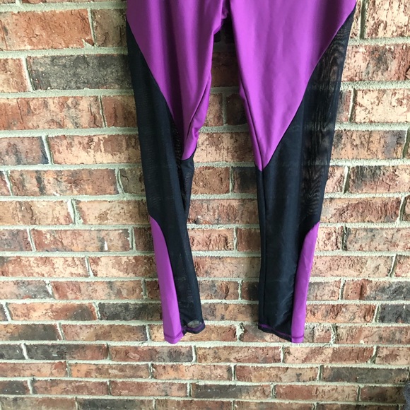 ✨5/$15 { JALA } Magenta Purple Vega Mesh Panel Work Out Leggings - Picture 6 of 13